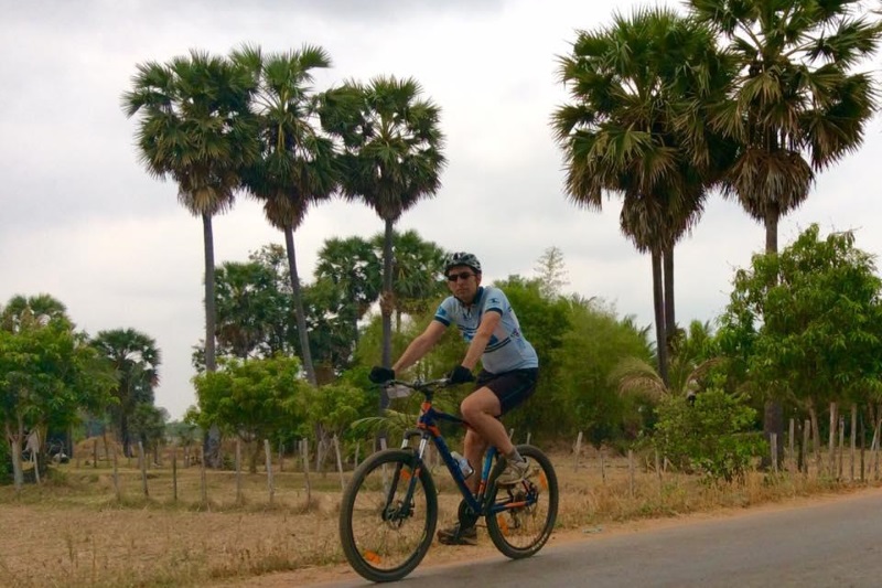 Cycling to Siem Reap